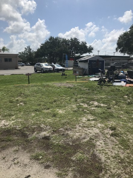 More Photos Of 270-272 Beth Stacey Blvd, Lehigh Acres Industrial For Sale