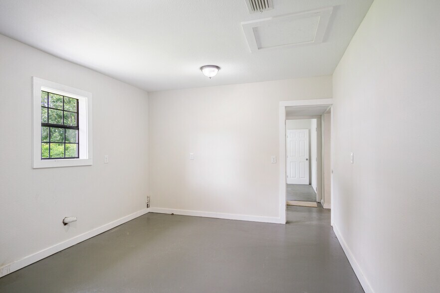 More Photos Of 14670 US Highway 98, Foley Office For Sale