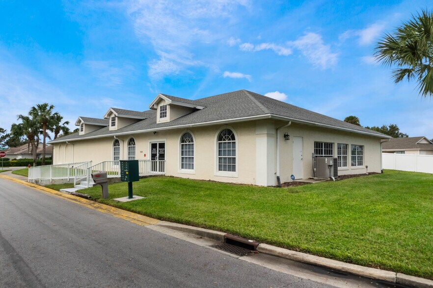 Primary Photo Of 1599 Tropical Ct, Tavares Medical For Lease