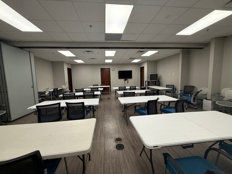 More Photos Of , Houston Office For Sale