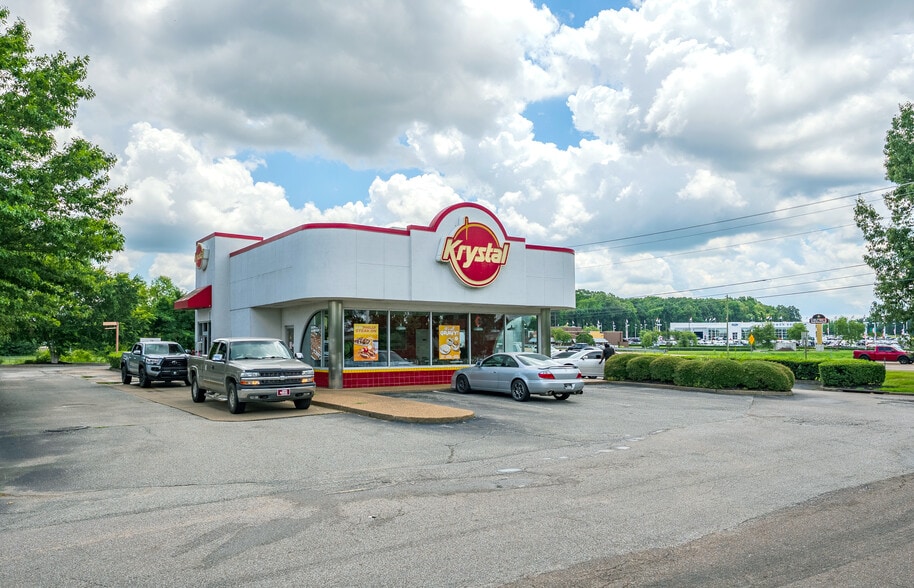 Primary Photo Of 10 Canal Pl, Philadelphia Fast Food For Sale