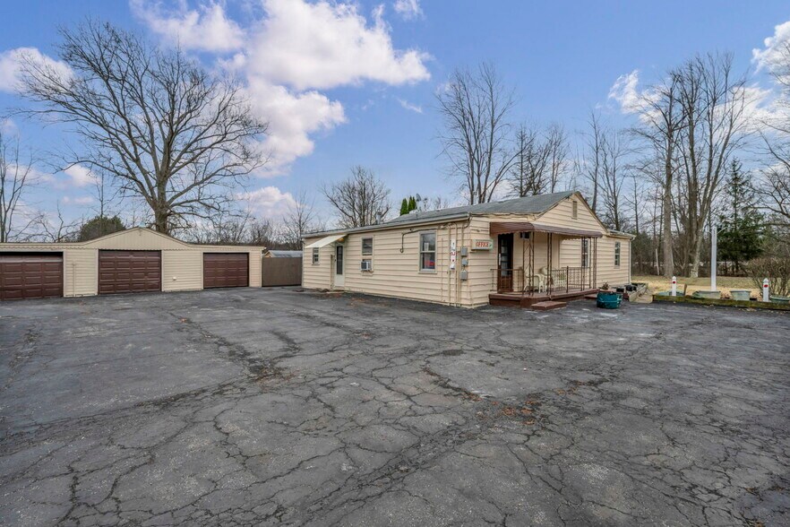 More Photos Of 44077 Oberlin Elyria Rd, Oberlin Hotel For Sale