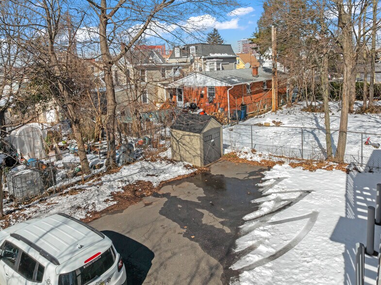 More Photos Of 137 Livingston Ave, New Brunswick Office Residential For Sale