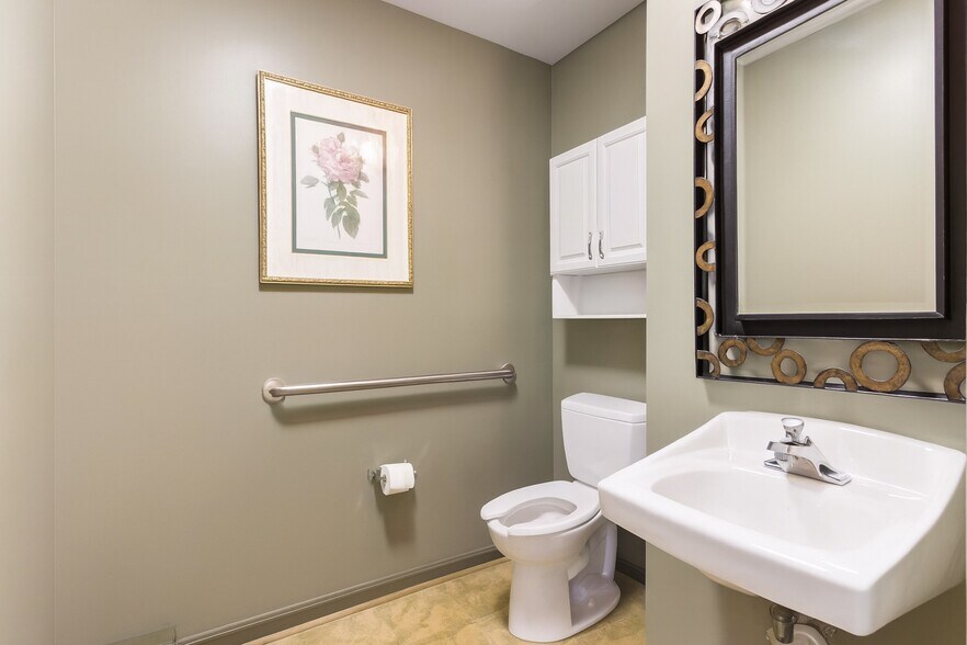 More Photos Of 5621-5661 Columbia Pike, Falls Church Loft Creative Space For Sale