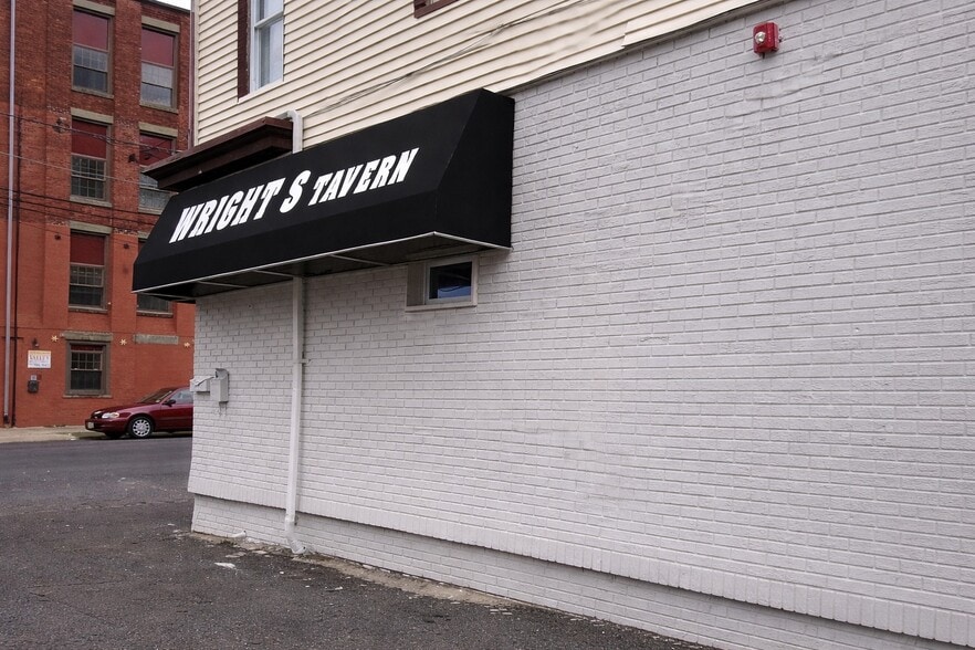 More Photos Of 80 Montgomery St, Paterson Bar For Sale