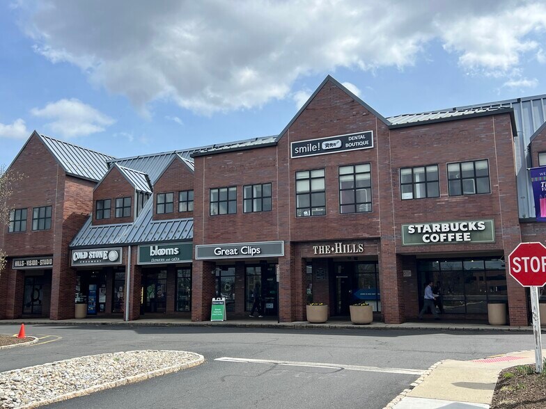 More Photos Of 400-470 US Highway 202/206 Dr, Bedminster Unknown For Lease