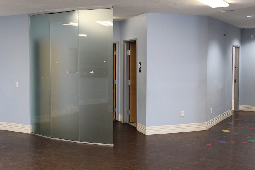 More Photos Of 5208 Village Creek Dr, Plano Office For Lease