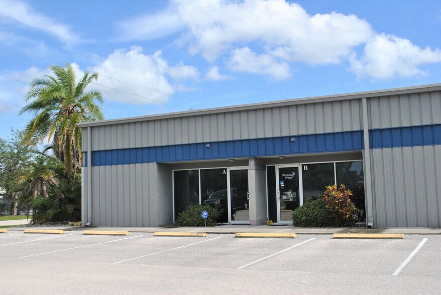 More Photos Of 1611 12th St E, Palmetto Warehouse For Lease