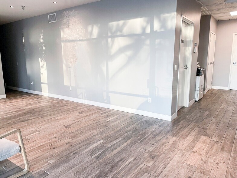 More Photos Of 11390 Knott St, Garden Grove Warehouse For Sale