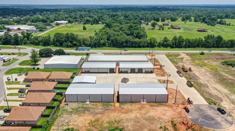 More Photos Of 12261 Hwy 75 N, Willis Unknown For Lease