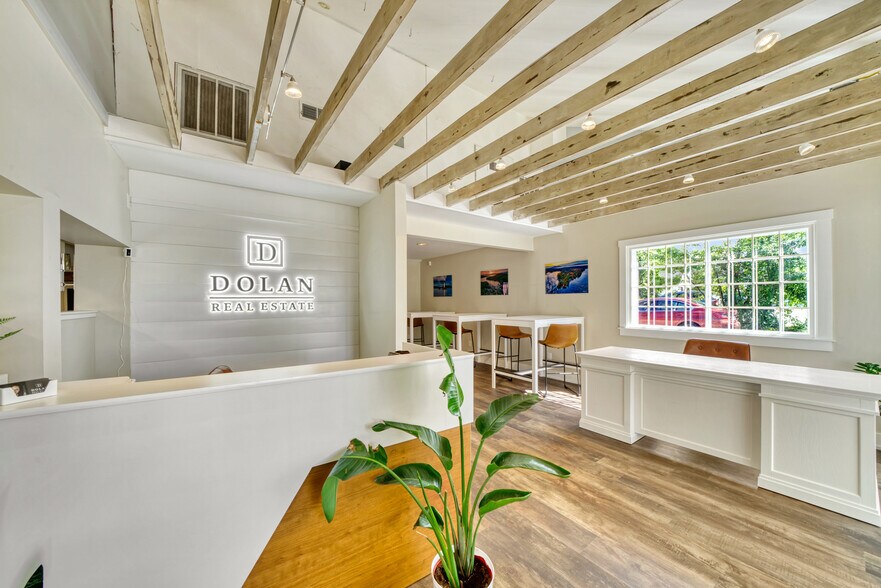 More Photos Of 207-209 Main St, New London Freestanding For Sale