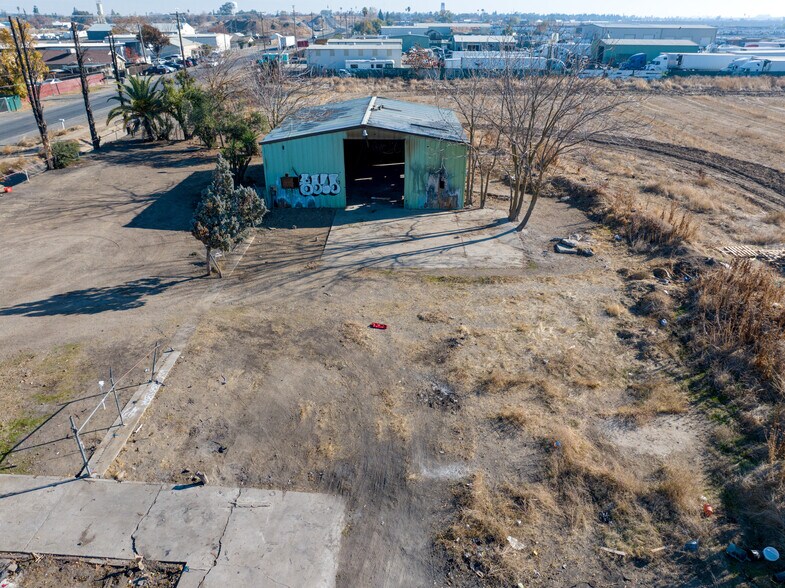 More Photos Of 864 E Childs Ave, Merced Warehouse For Sale