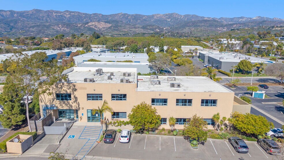 More Photos Of 6398 Cindy Ln, Carpinteria Office For Sale