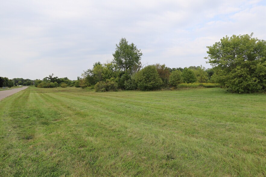 More Photos Of Charter Dr, Flint Land For Sale