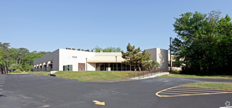 More Photos Of 3806 N Main St, Columbia Schools For Sale