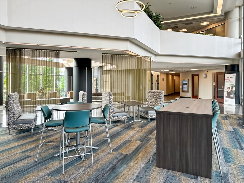 More Photos Of 6160 N Summit Dr, Brooklyn Center Coworking Space