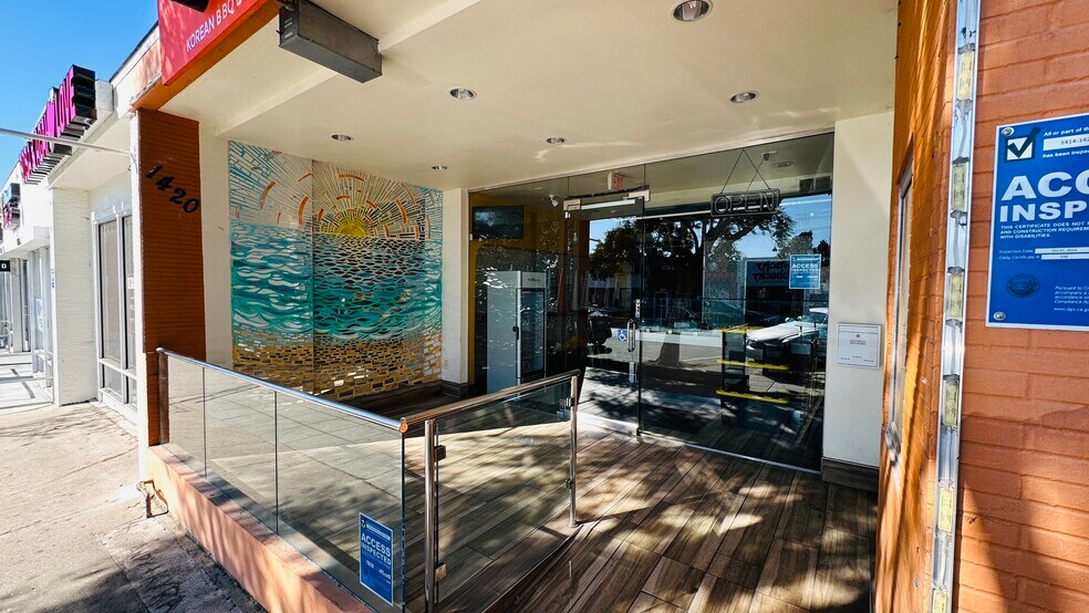 More Photos Of 1420 Garnet Ave, San Diego Storefront For Lease