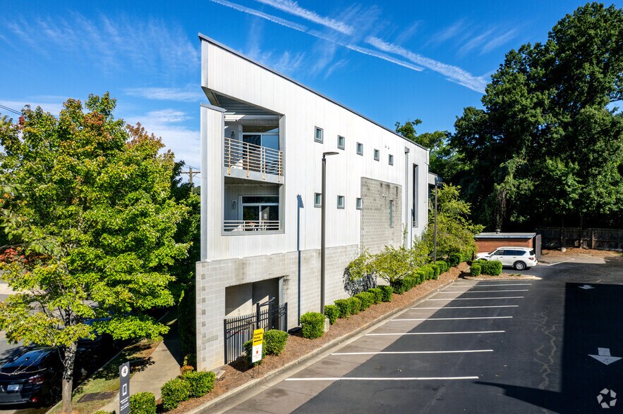 Primary Photo Of 1600 Fulton Ave, Charlotte Apartments For Lease