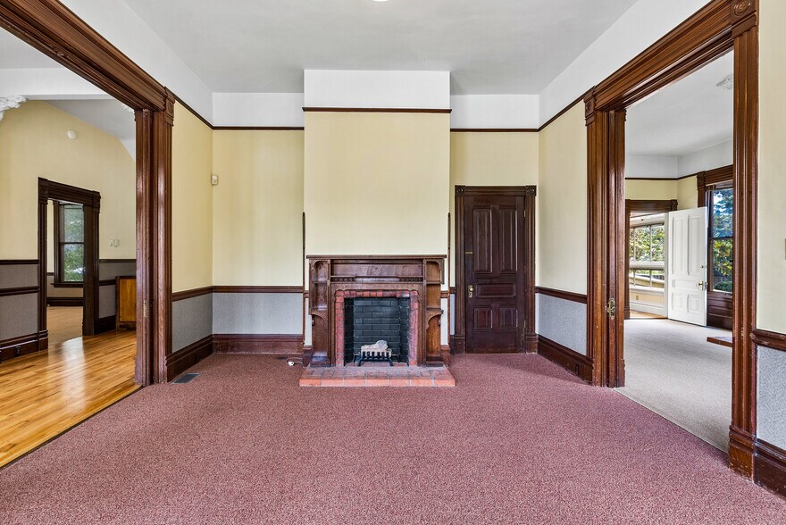 More Photos Of 603 Mission St, Santa Cruz Office For Sale