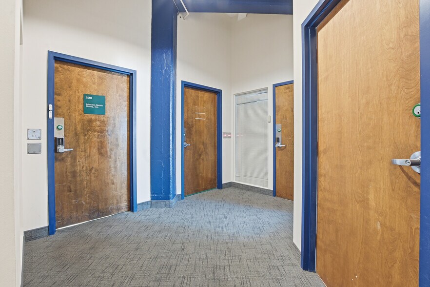 More Photos Of 220 I St NE, Washington Loft Creative Space For Lease