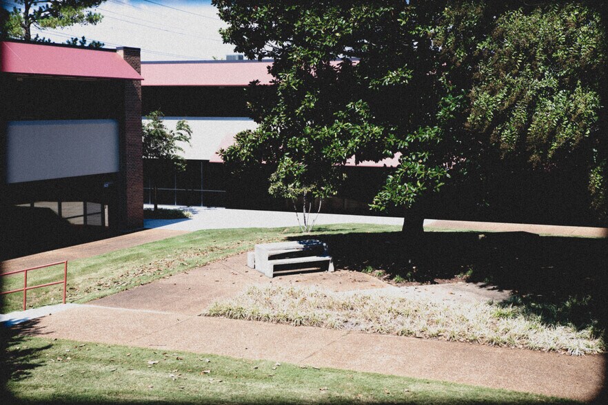 More Photos Of 9050 Executive Park Dr, Knoxville Office For Lease