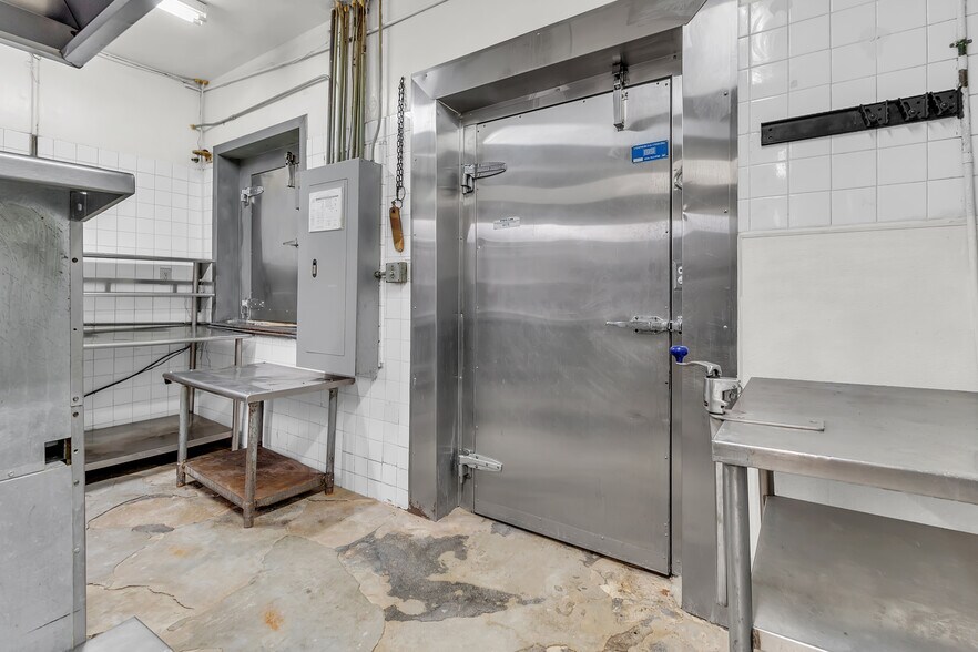 More Photos Of 872 N Garfield Ave, Montebello Restaurant For Lease
