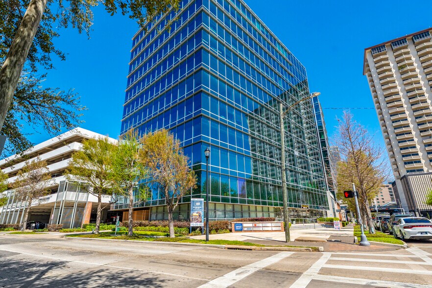 More Photos Of 2100 Travis St, Houston Office Residential For Lease