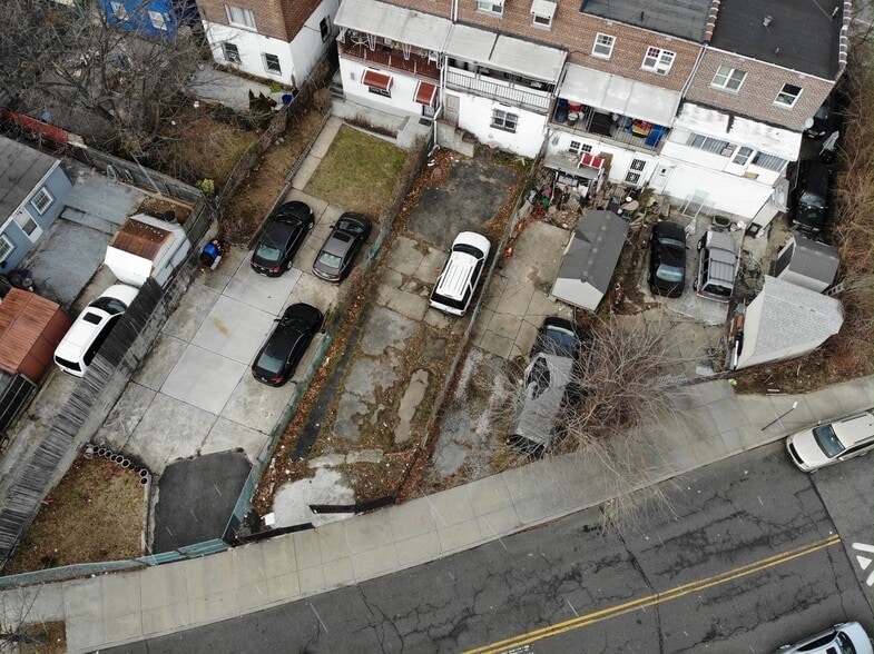 More Photos Of 1717 Sexton Pl, Bronx Land For Sale