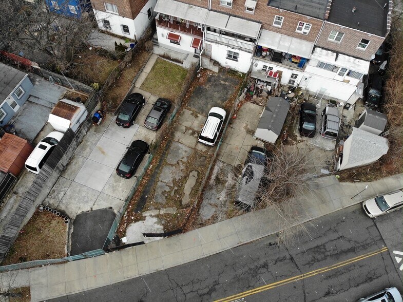 More Photos Of 1717 Sexton Pl, Bronx Land For Sale