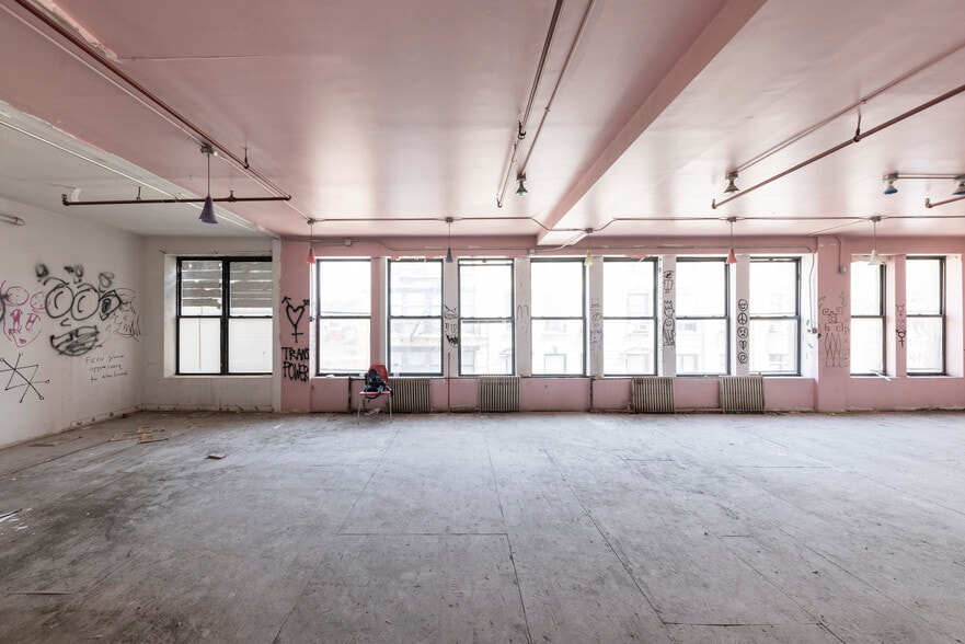 More Photos Of 39 Eldridge St, New York Office Residential For Sale