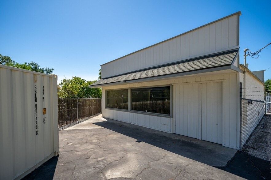More Photos Of 3724 Oak st, Paso Robles Warehouse For Lease