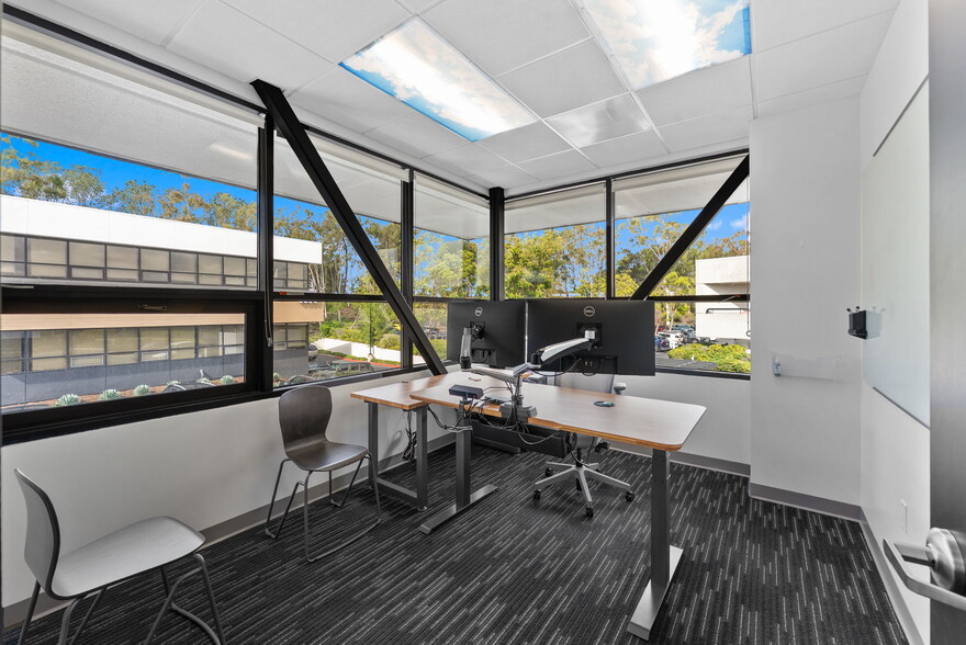 More Photos Of 5080 Shoreham Pl, San Diego Office For Sale