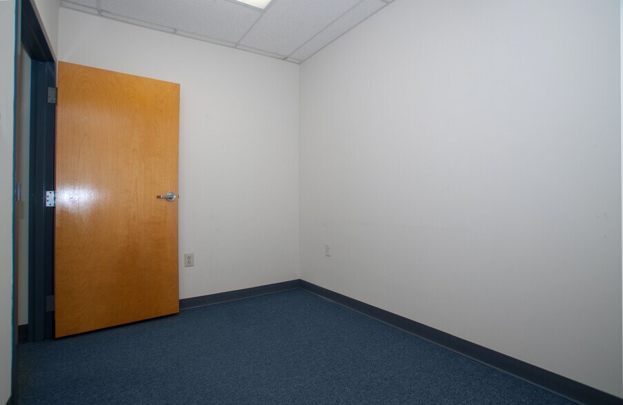 More Photos Of 955 Horsham Rd, Horsham Township Office For Lease