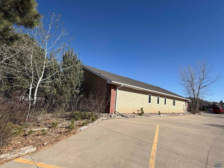 More Photos Of 4021 Range Rd, Rapid City Schools For Sale
