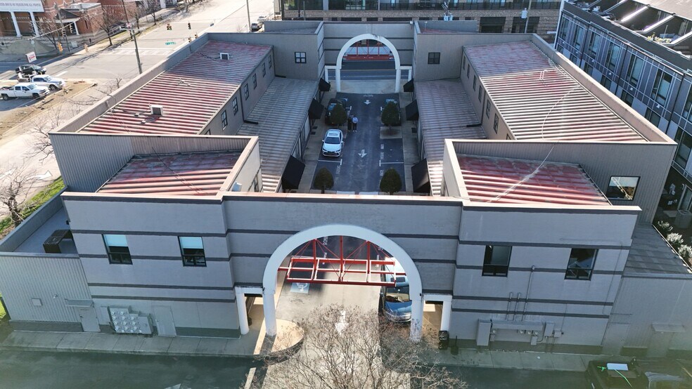 More Photos Of 1100 S Mint St, Charlotte Unknown For Lease