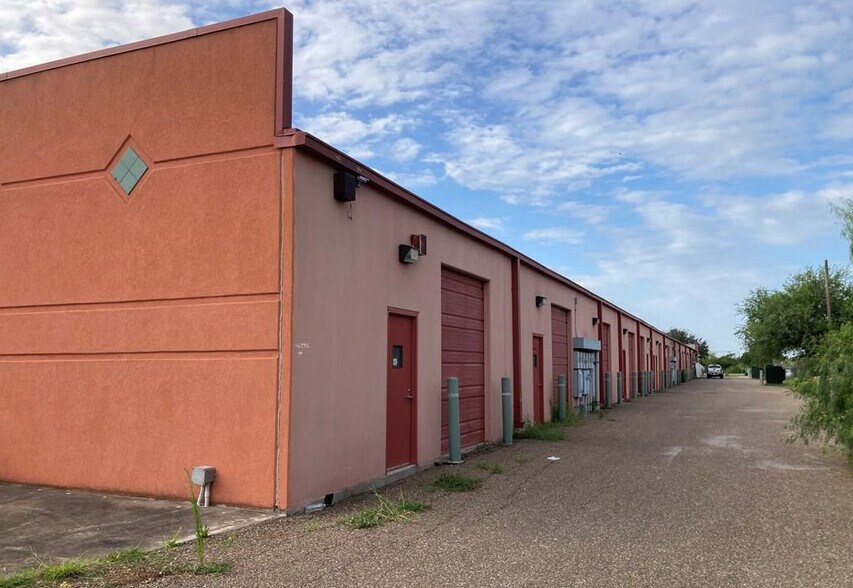 More Photos Of 4905 E. Grimes st, Harlingen Office For Sale