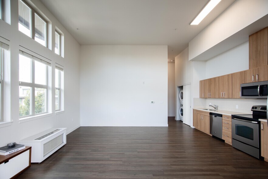 More Photos Of 1650 NW 23rd Ave, Portland Apartments For Lease
