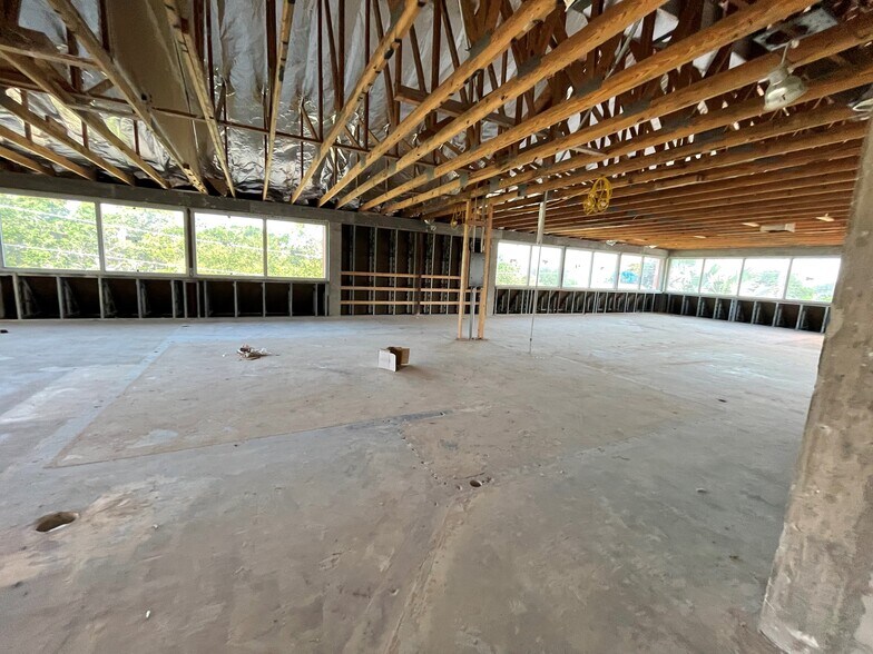 More Photos Of 500 SE Osceola St, Stuart Medical For Sale