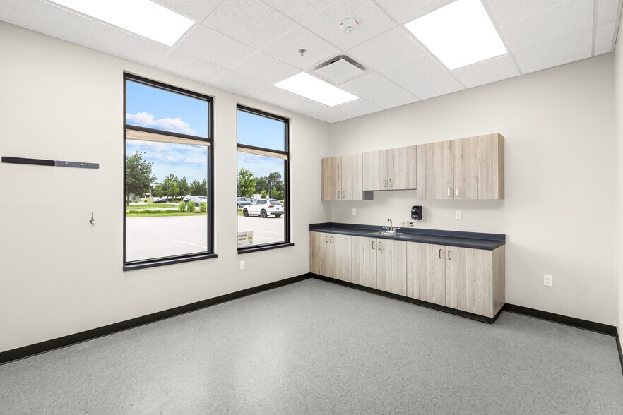 More Photos Of 801 NE Venture Dr, Waukee Daycare Center For Lease
