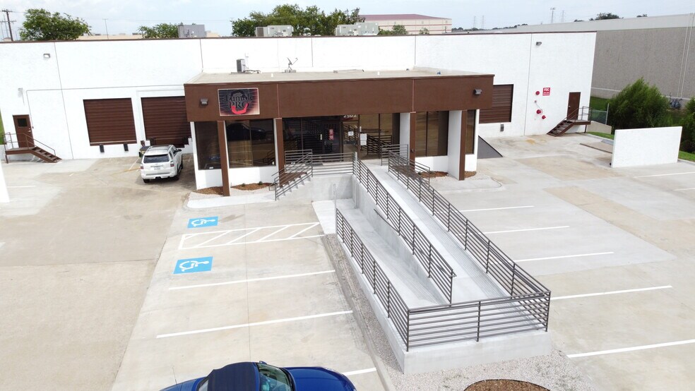 More Photos Of 2502-2510 Camp Ave, Carrollton Warehouse For Lease