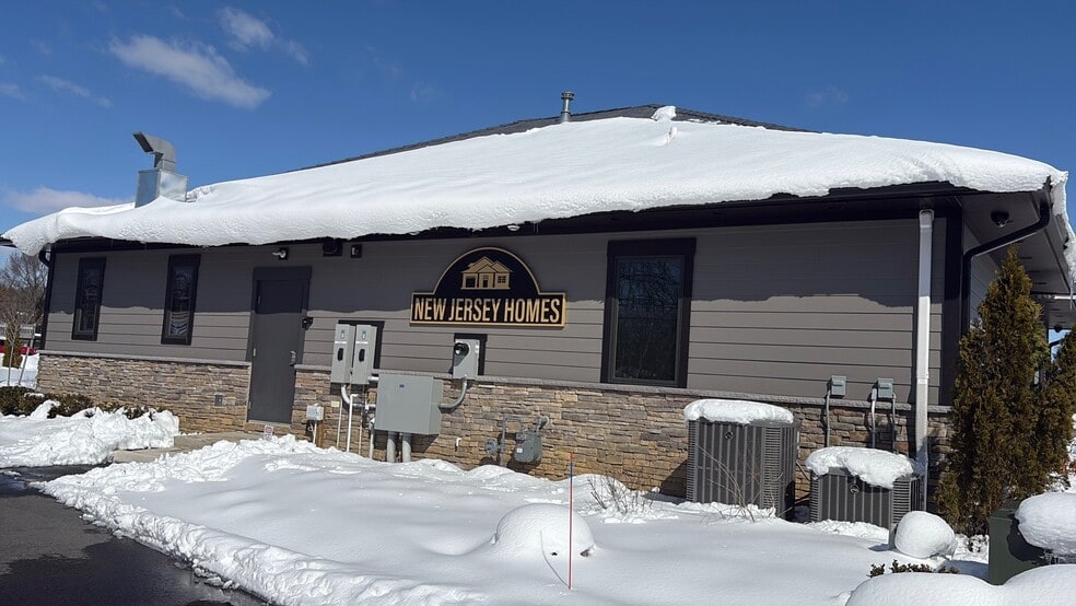 More Photos Of 1381 Fairview Blvd, Delran Office For Sale