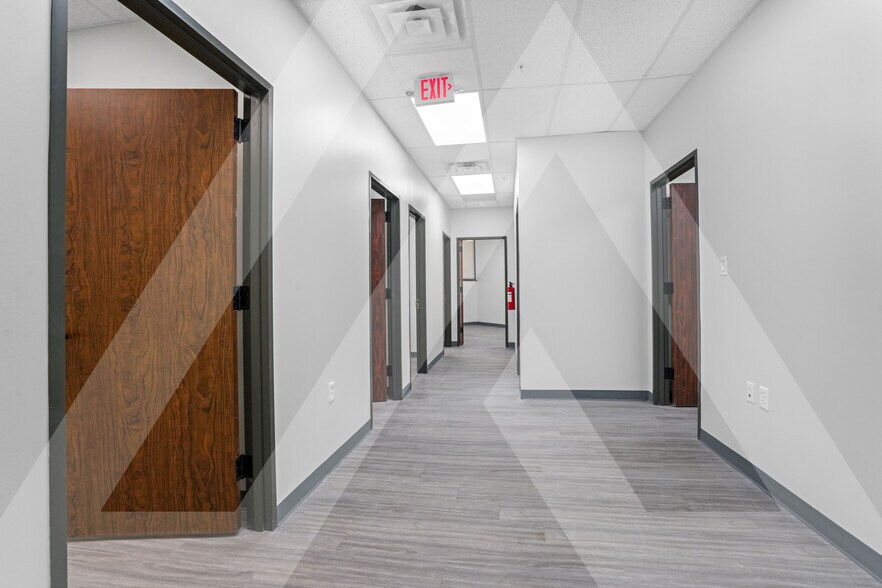 More Photos Of 3634 Glenn Lakes Lane, Missouri City Office For Lease