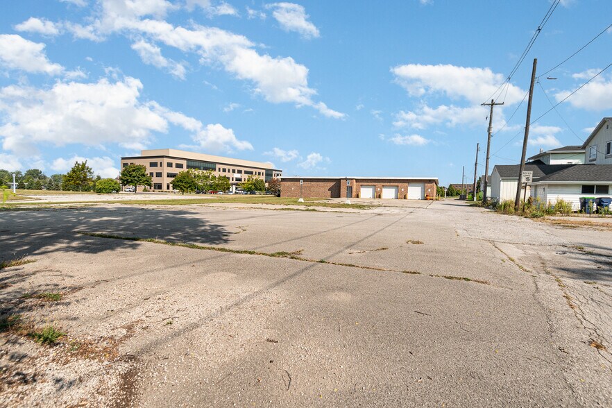 More Photos Of 200 N 13th St, Bay City Warehouse For Lease