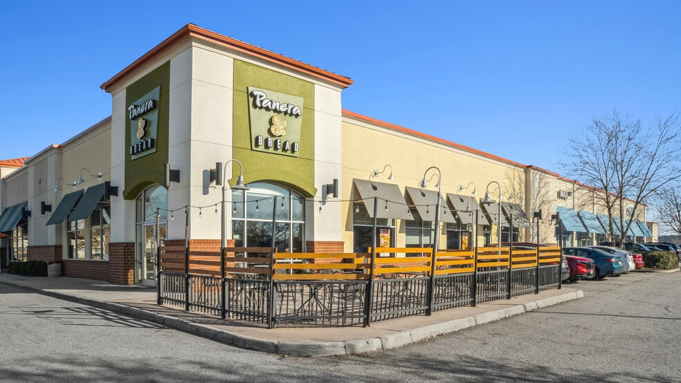 More Photos Of 5900 E Virginia Beach Blvd, Norfolk Unknown For Lease