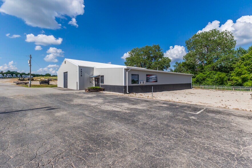 More Photos Of 2606 E Rock Haven Rd, Harrisonville Light Manufacturing For Lease