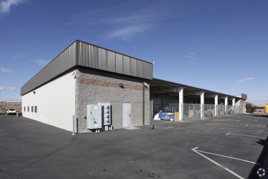 More Photos Of 1740 Skyway Dr, Longmont Warehouse For Lease