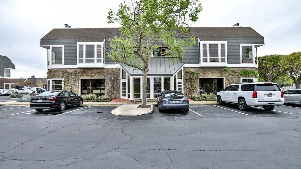 Primary Photo Of 151 Kalmus Dr, Costa Mesa Office Residential For Lease