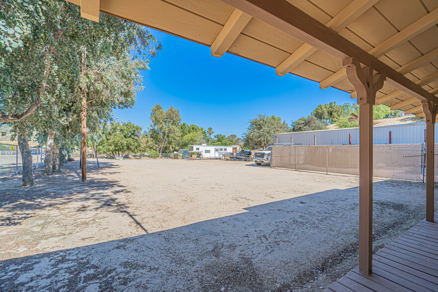 More Photos Of 33604 Agua Dulce Canyon Rd, Agua Dulce Freestanding For Sale