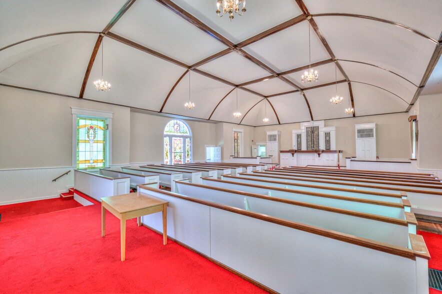 More Photos Of 228 S Military Ave, Lawrenceburg Religious Facility For Sale