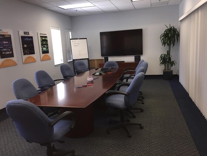 More Photos Of 755 Middlesex Tpke, Billerica Light Manufacturing For Lease